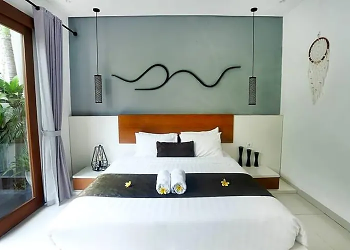 Private 5 Star* Pool 2br - Kudeta & Lafavela Villa Seminyak (Bali)