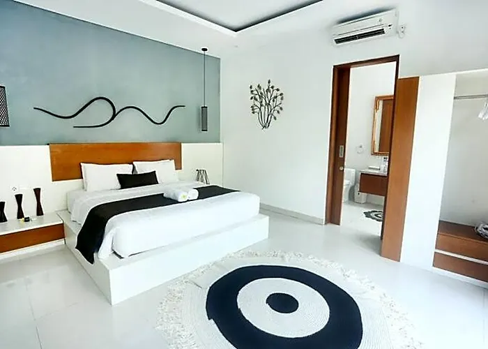 Private 5 Star* Pool 2br - Kudeta & Lafavela Seminyak (Bali)